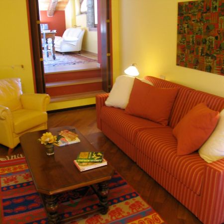 Casamariuccia Guest House Massino Visconti Exterior photo