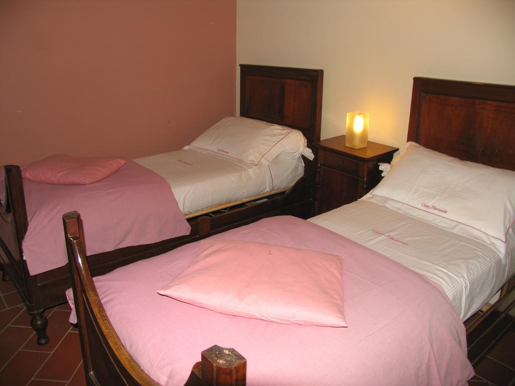Casamariuccia Guest House Massino Visconti Room photo